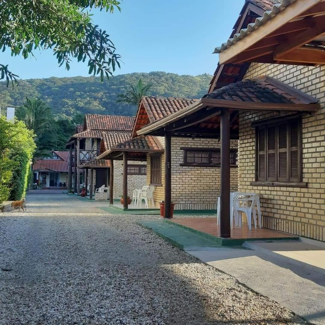 Pousada Canto Das Trilhas Bombinhas Esterno foto
